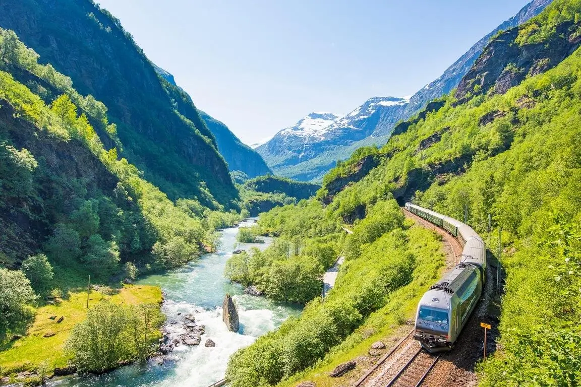 Private Flåm, Nærøyfjord & Gudvangen Luxury Experience — 1